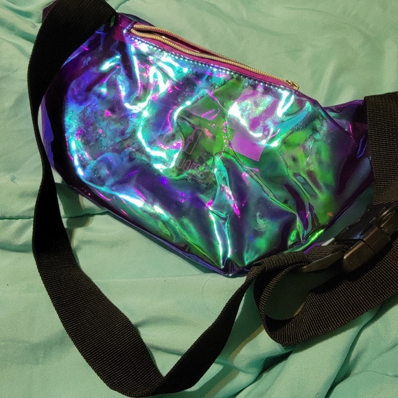 Fanny pack. - Picture 3 of 3